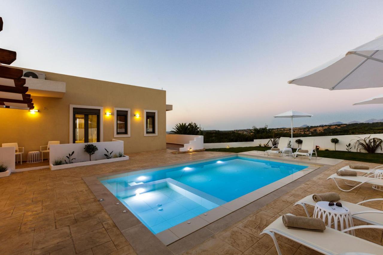 Aerin Villa, A Sublime Sanctuary, By Thinkvilla Roupai Exteriör bild